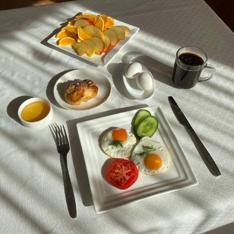בורובויה Hotel Eurasia Deluxe מראה חיצוני תמונה