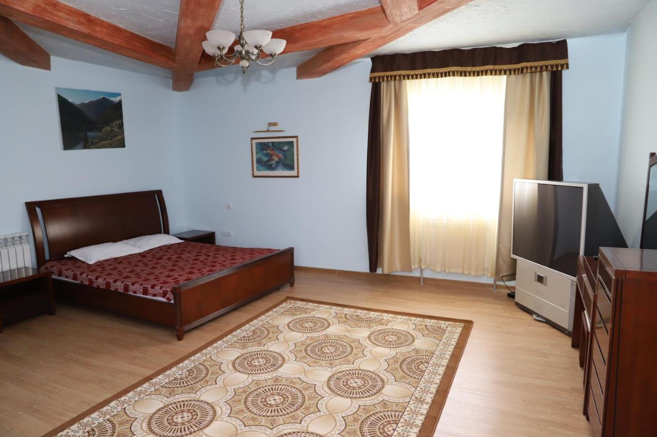 בורובויה Hotel Eurasia Deluxe מראה חיצוני תמונה